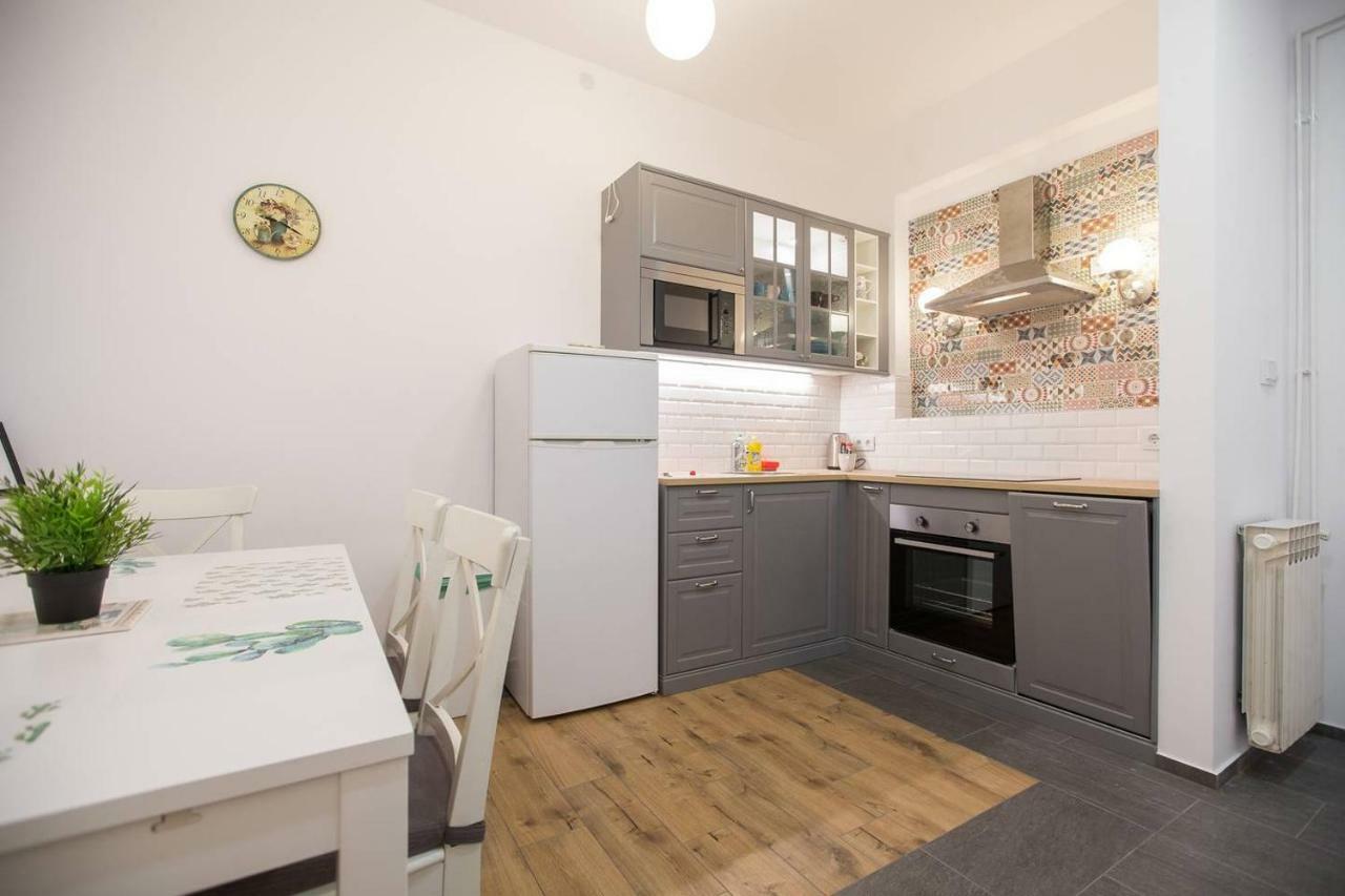 Oberiter Apartments - Center Of Zagreb, Fast Wifi, Ac, Kitchen, Parking Exterior photo